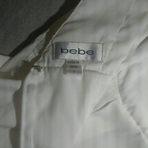 CLEARANCE ‼️Bebe Lightweight Empire Waist Mini - Picture 2 of 4